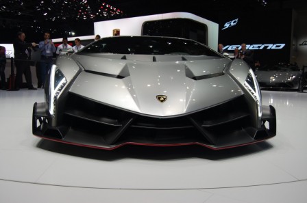 Lamborghini-Veneno__1_.jpg