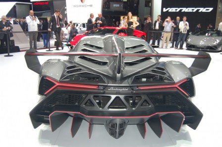 Lamborghini-Veneno__3_.jpg